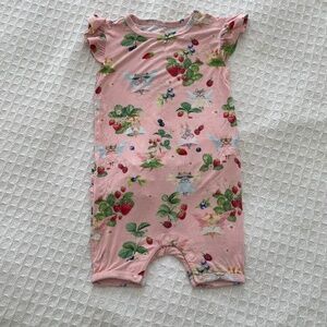 Posh Peanut Annabelle Flutter Sleeve Romper in "Faraway Friends" - size 12-18m